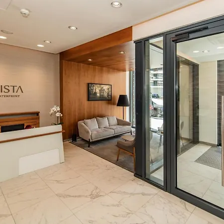 Luxury In Waterfront With Views *